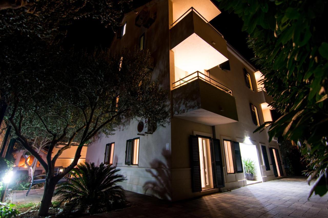 Apartments Rici Bol Kültér fotó